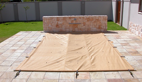 A Hard-wearing Safety Pool Cover