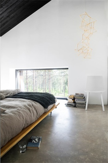 black minimalist bedroom